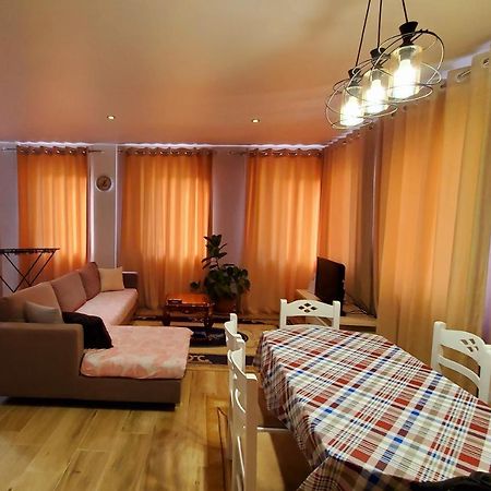 Sirius Apartment Shkodër エクステリア 写真