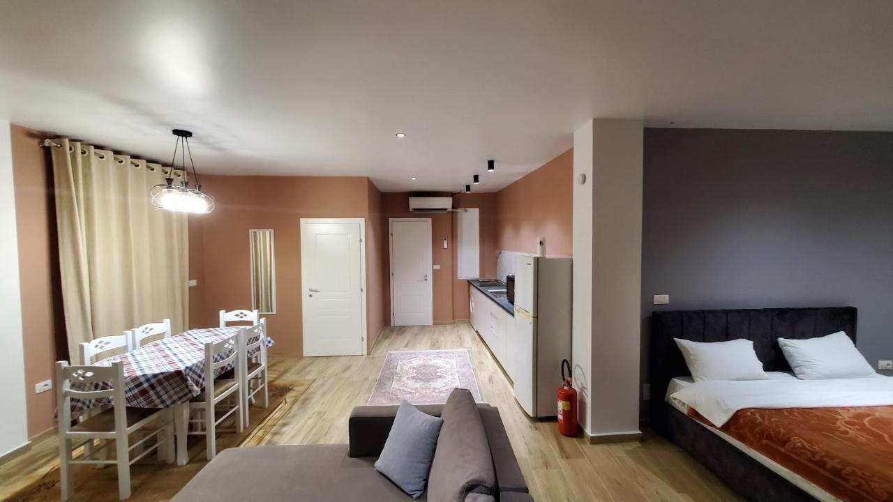 Sirius Apartment Shkodër エクステリア 写真